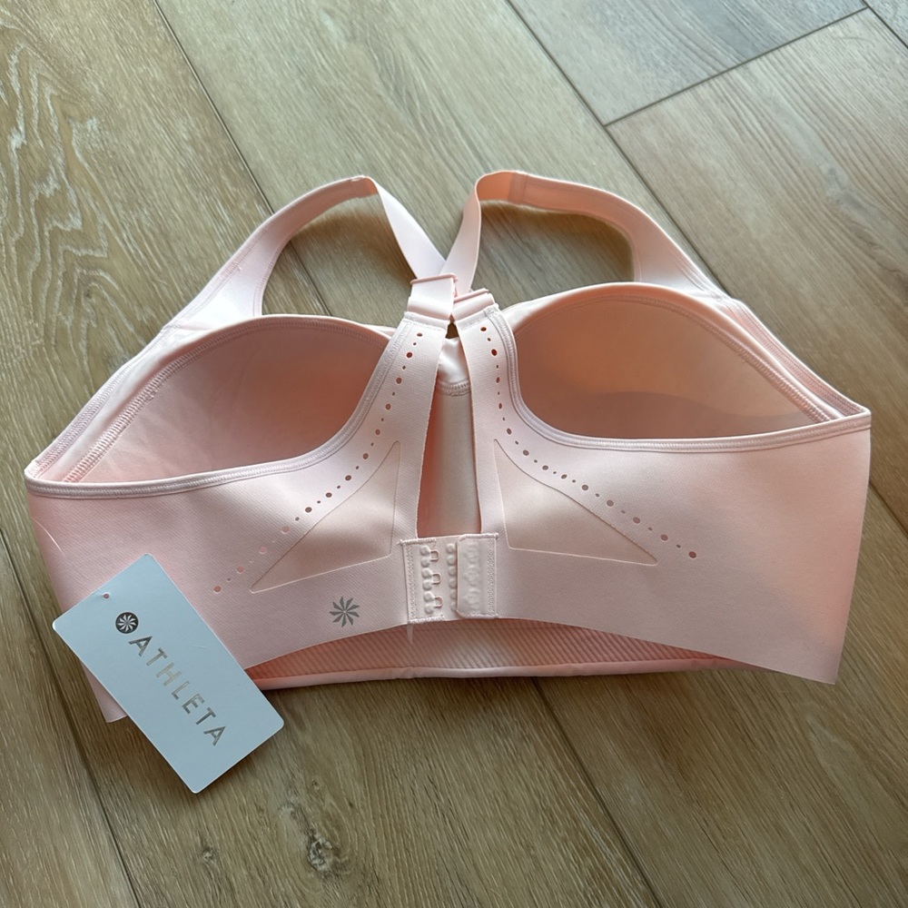Pink- Athleta Phenomena sporta bra. New with Tags!